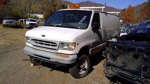 1999 Ford Econoline E-350 Radiator Support