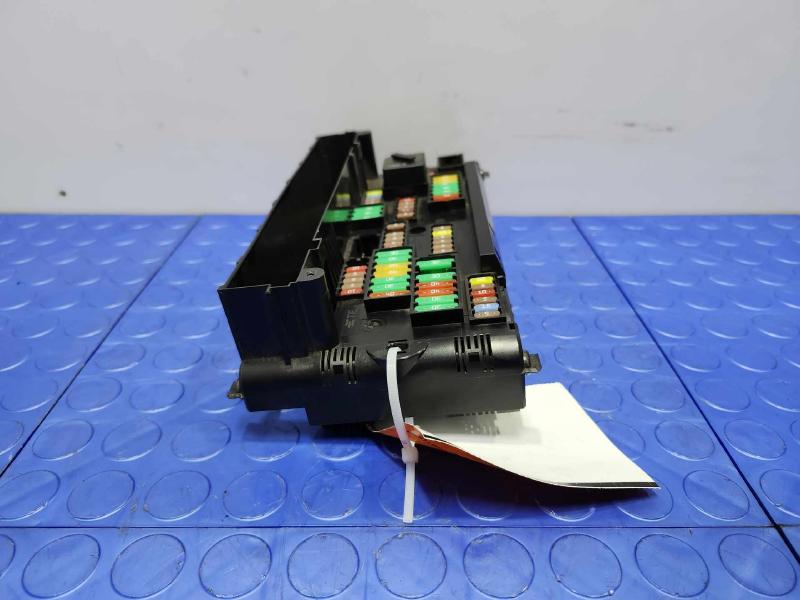 2016 BMW 528I Cabin Fuse Box