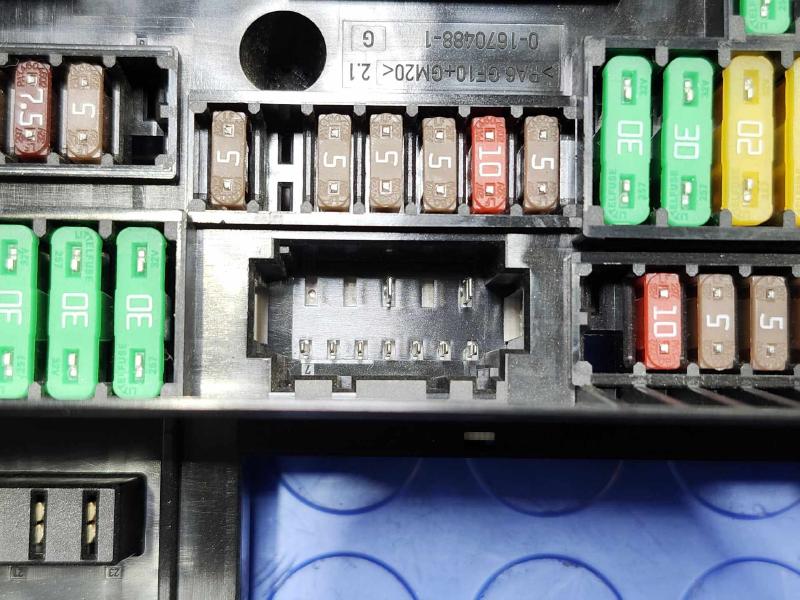 2016 BMW 528I Cabin Fuse Box
