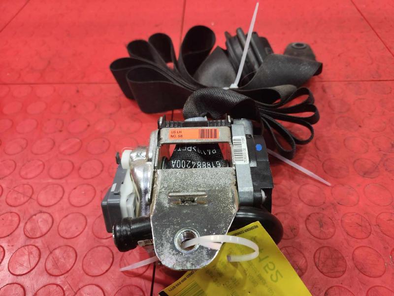2012 MINI Cooper Countryman Front Seat Belt