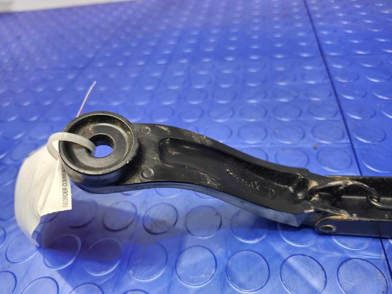 2021 Chrysler Voyager Wiper Arm