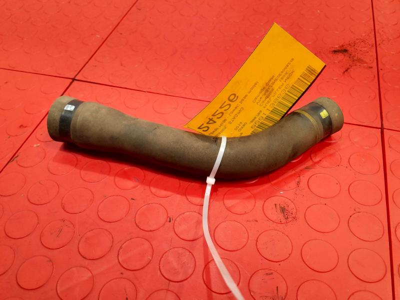 2014 Infiniti QX80 Fuel Filler Neck