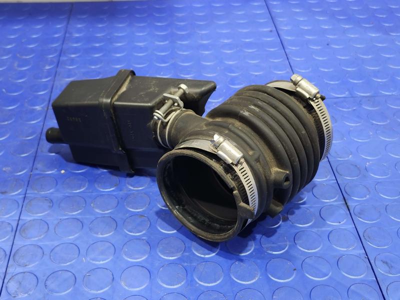 2015 Nissan Murano Air Intake Tube/Resonator