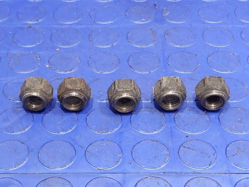 2016 Nissan Rogue Lug Nuts