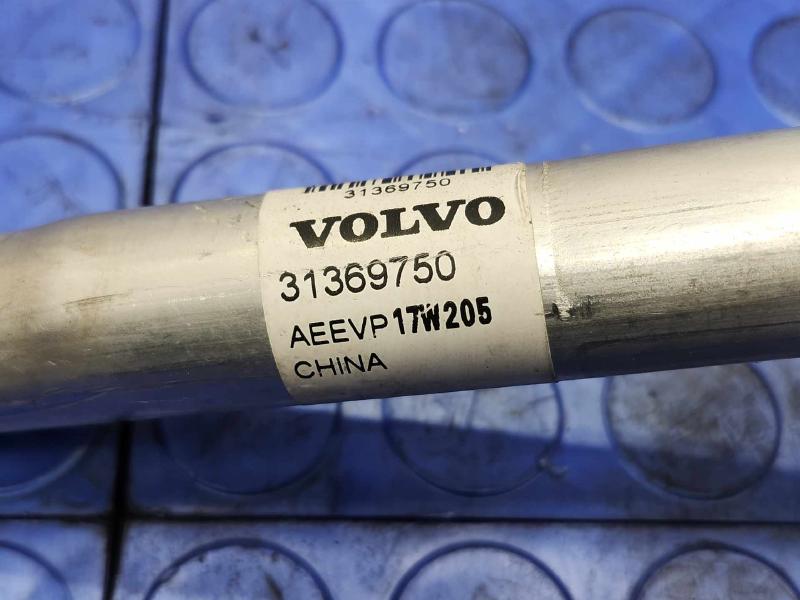 2017-2020 Volvo S90 V90 R1234YF AC Air Conditioning Evaporator Pipe OEM 31694268