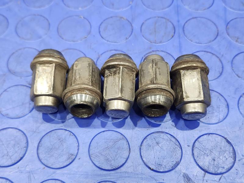 2012 Ford Escape Lug Nuts