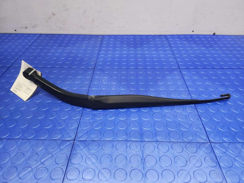 2013 Infiniti FX35 Wiper Arm