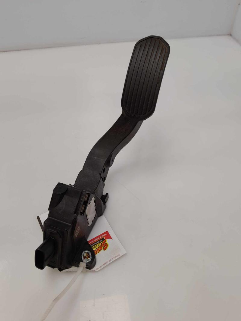 2014 - 2019 Toyota Corolla Accelerator Pedal Assembly OEM 4710102520