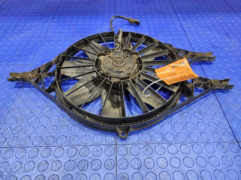 2000-2004 Dodge Dakota Engine Cooling Fan Assembly Genuine OEM 52030033AB