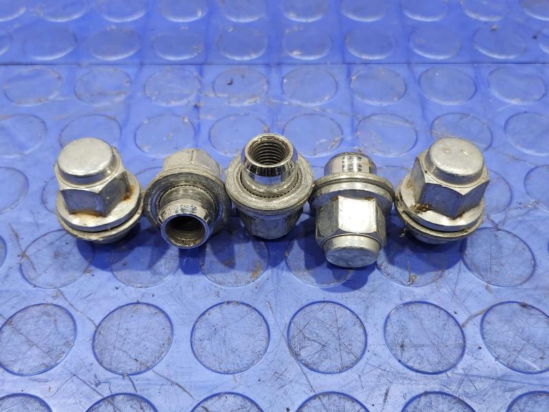 2010 Lexus RX350 RX450H Lug Nuts