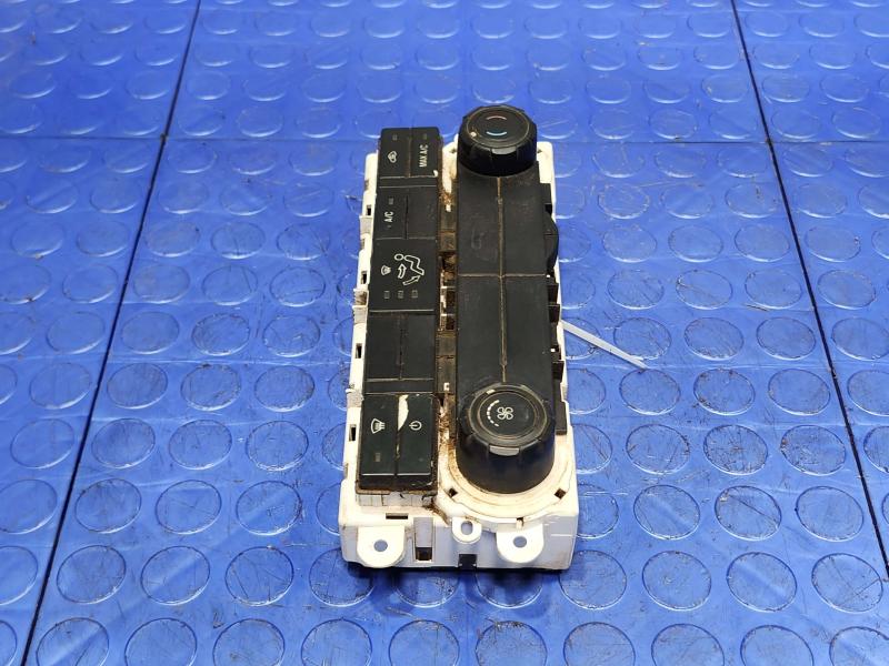 2012 Ford F-250 Super Duty Heater A/C Control