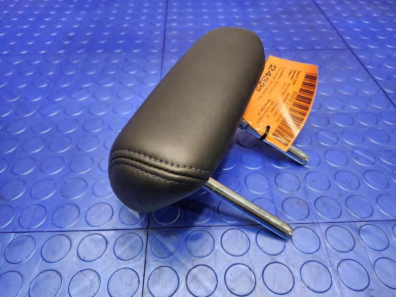 2017 Nissan Maxima Headrest