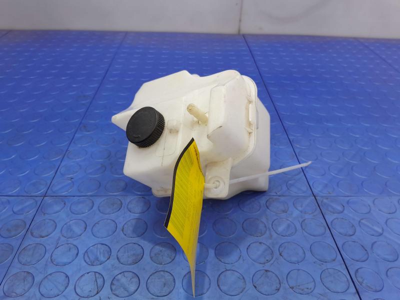 2018 Nissan Altima Coolant Recovery Bottle
