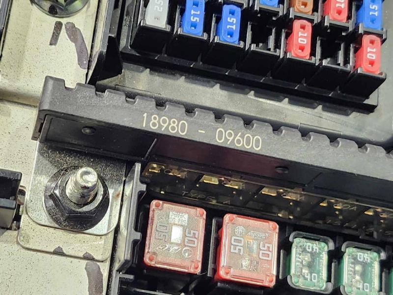 2016 Hyundai Tucson Engine Fuse Box