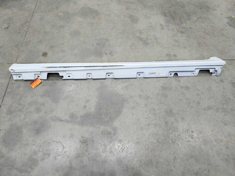 2016 BMW 528I Rocker Moulding