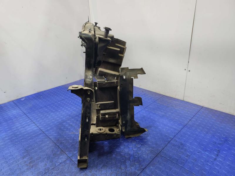 2015 Chrysler 200 Radiator Support
