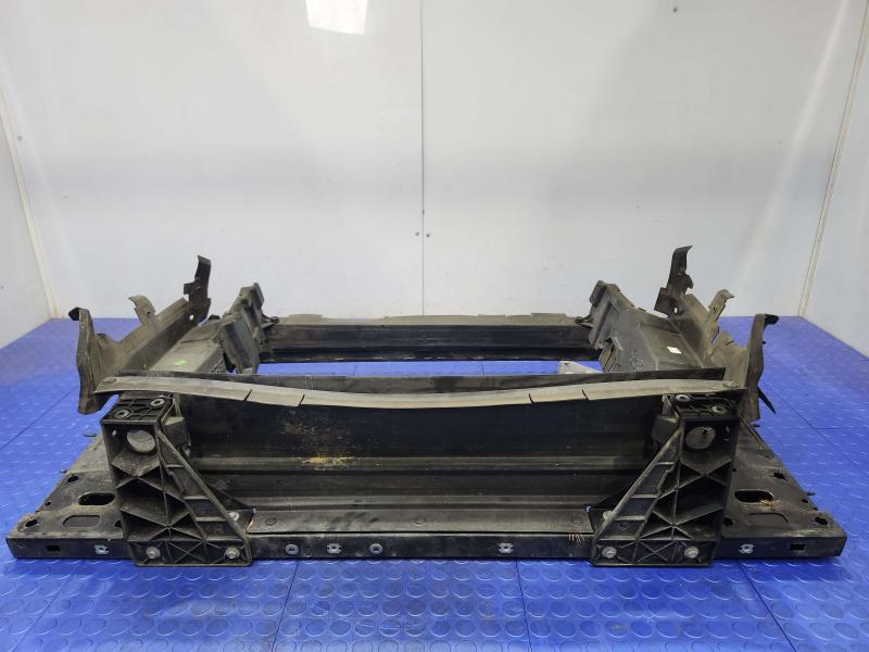 2015 Chrysler 200 Radiator Support