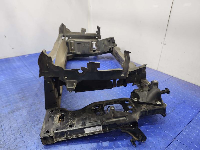 2015 Chrysler 200 Radiator Support