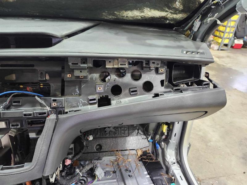 2017-2024 Cadillac XT5 Dashboard Panel Dash Pad Black Leather NON HUD OEM 84770033