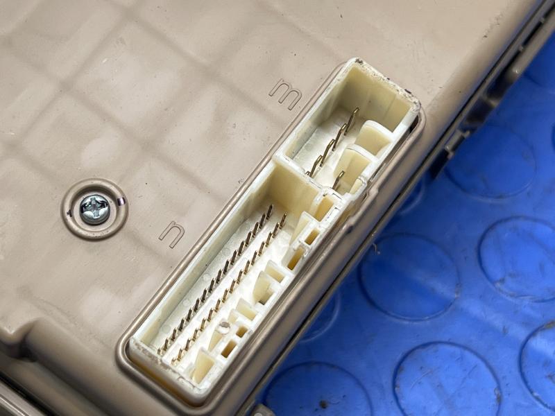 2017 Subaru Legacy Cabin Fuse Box