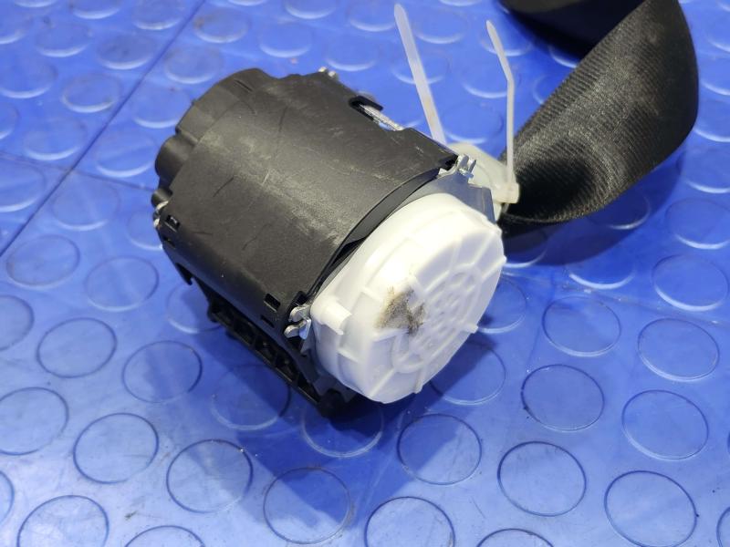 2018 Audi Q7 Rear Seat Belt