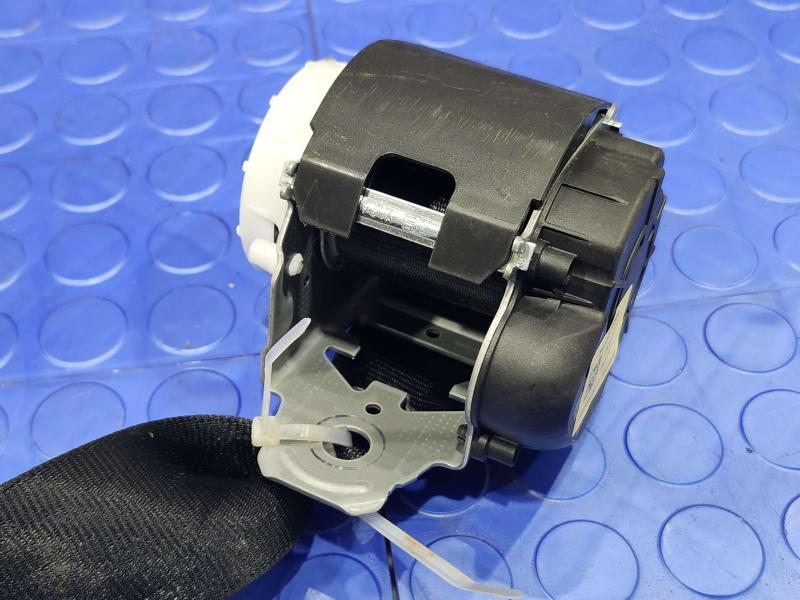 2018 Audi Q7 Rear Seat Belt