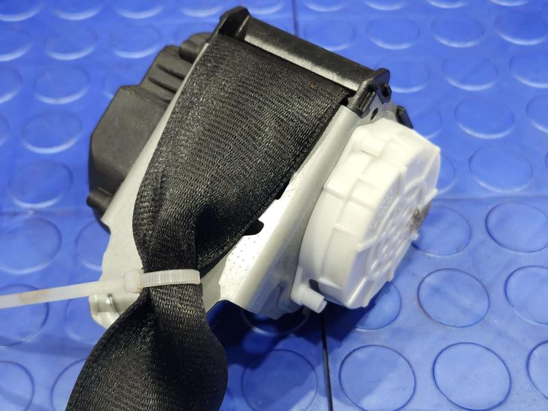 2018 Audi Q7 Rear Seat Belt