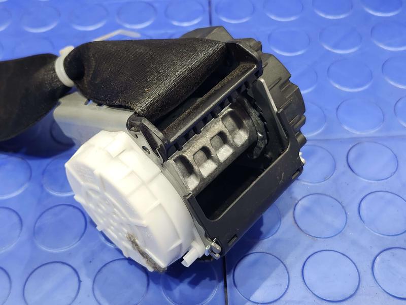 2018 Audi Q7 Rear Seat Belt