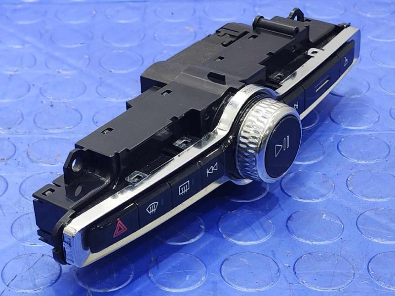 2016-2024 Volvo XC90 Front Radio / Temperature Control Panel OEM 31346789