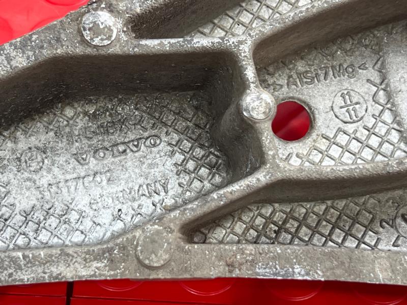 2012 Volvo XC60 Lower Control Arm Rr