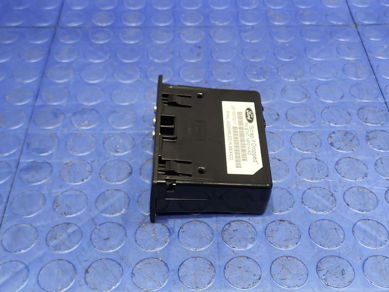 2011 Ford Explorer Info-Gps-Tv Screen