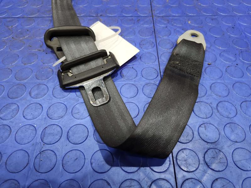 2002 Dodge Dakota Rear Seat Belt