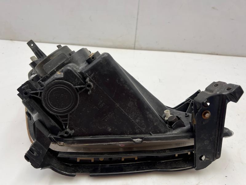 2002 Honda CR-V Headlamp Assembly