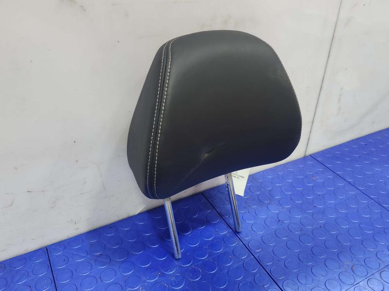 2018 Nissan Maxima Headrest