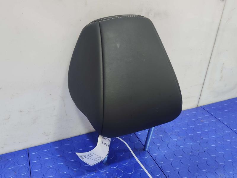 2018 Nissan Maxima Headrest