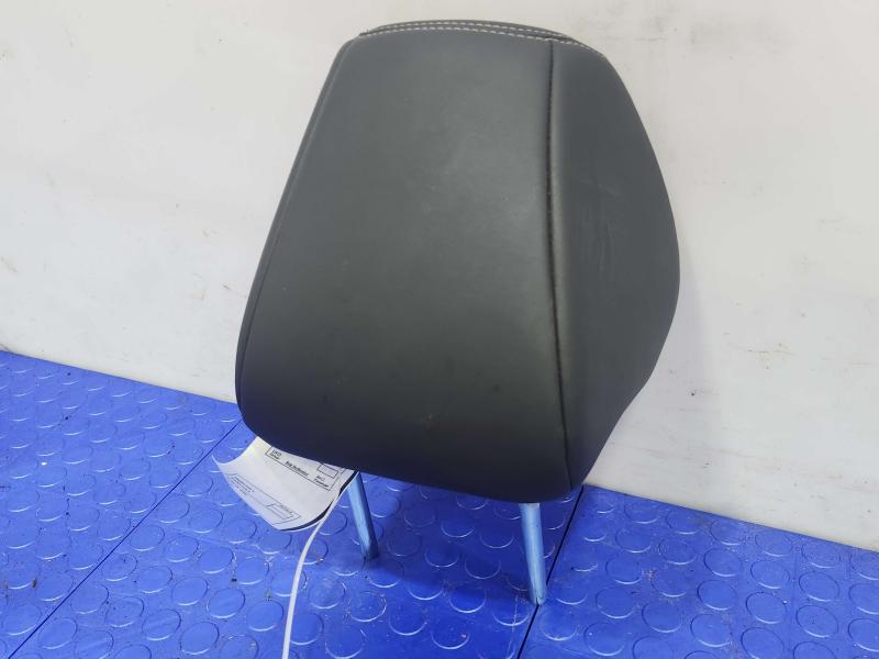 2018 Nissan Maxima Headrest