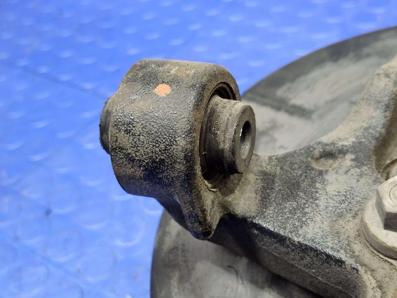 2014 Infiniti QX60 Rear Knuckle/Stub Axle