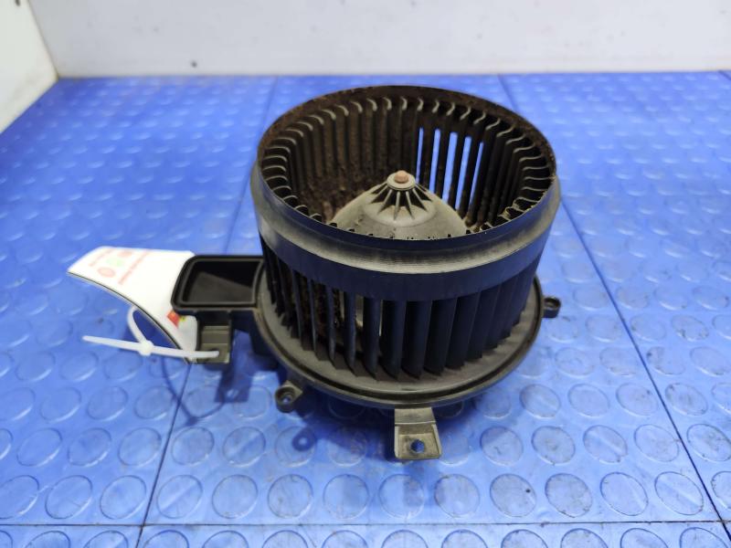 2010 Dodge Challenger Blower Motor
