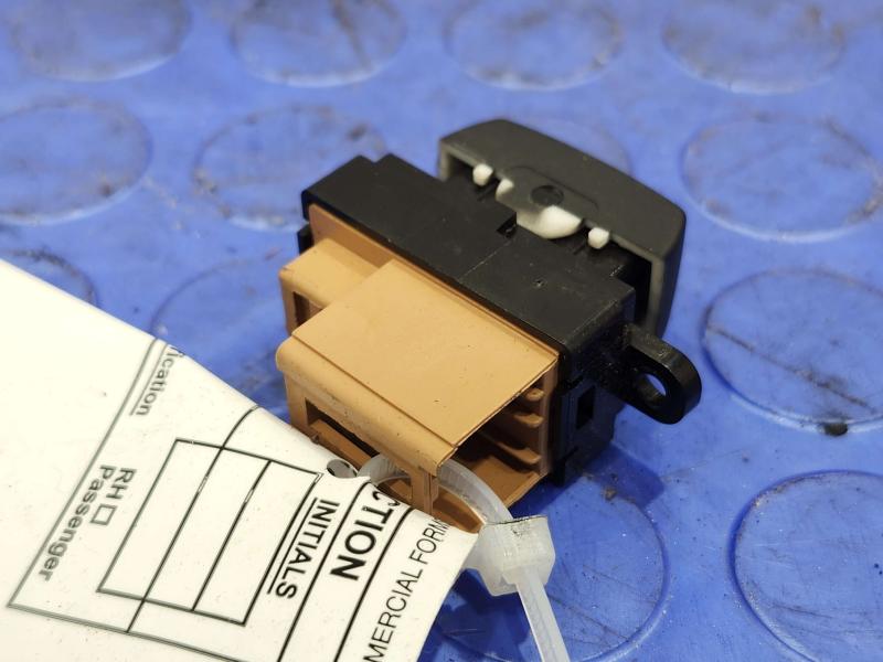 2014 Chevrolet Spark Door Switch Front