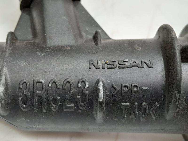 2013 - 2019 Nissan Sentra Engine Air Intake Hose OEM 165763RC2A
