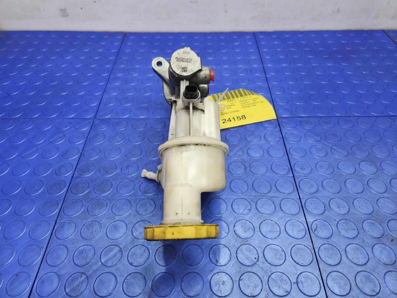 2018-2023 Jeep Compass Brake Master Cylinder Assembly Genuine OEM 68347156AE