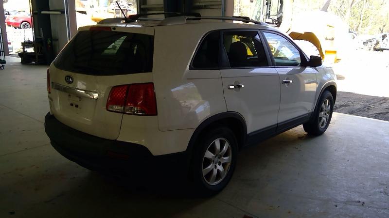 2012 Kia Sorento Center Pillar
