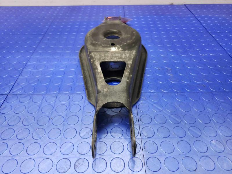 2021 Chrysler Voyager Lower Control Arm Rr