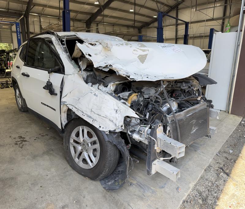 2018 Jeep Compass Center Pillar