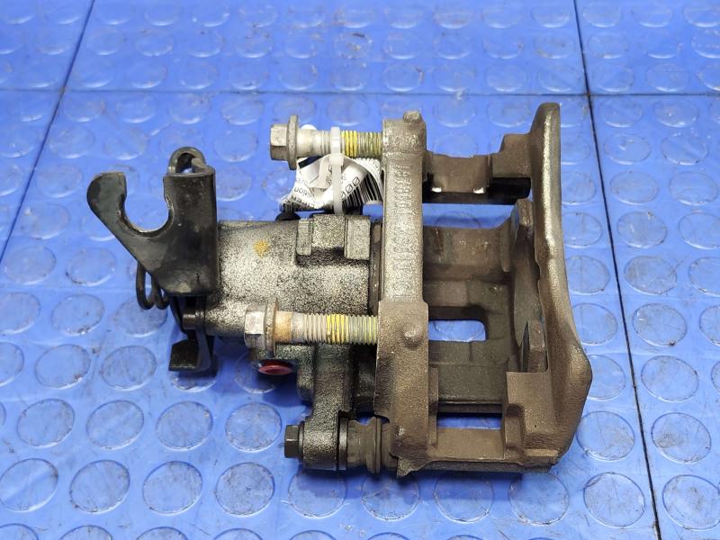 2014 Ford Mustang Caliper