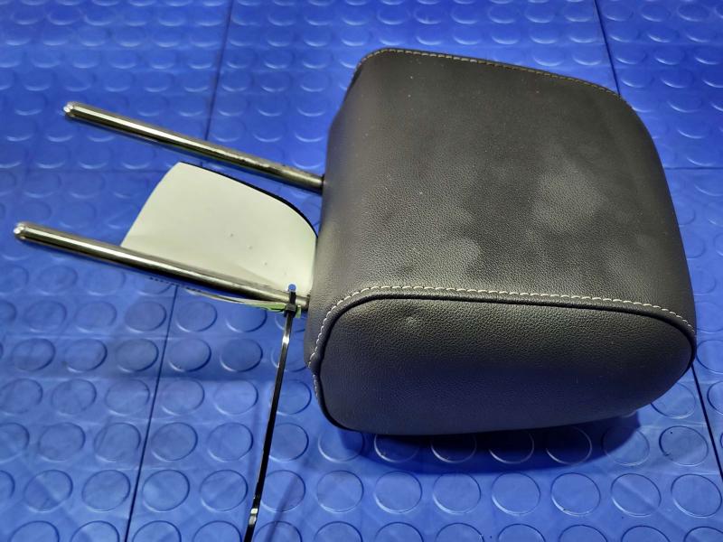 2016 Ford Focus Headrest