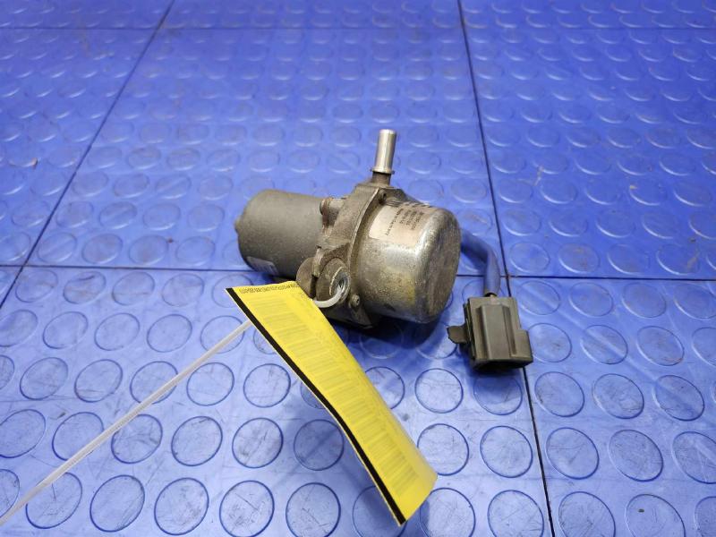 2015-2018 Subaru Forester 2.0L Turbo Auxiliary Brake Booster Vacuum Pump OEM 26110FJ000