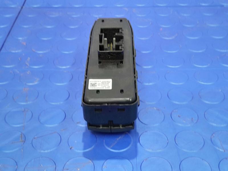 2018 Chevrolet Malibu Door Switch Front