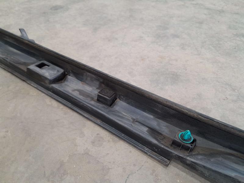 2014 Subaru Forester Rocker Moulding