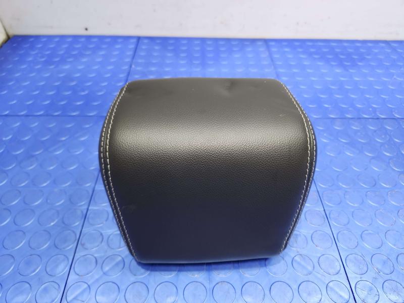 2014 Ford Focus Headrest